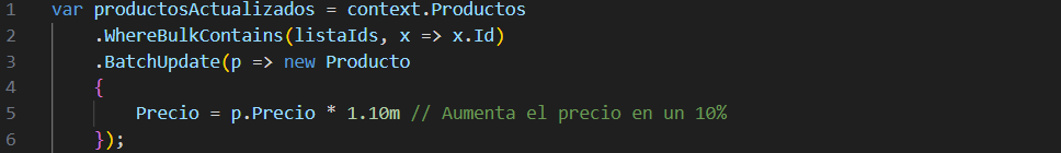 Captura de Visual Studio mostrando cómo usar WhereBulkContains con BatchUpdate para actualizar registros en EF Core desde una lista externa.